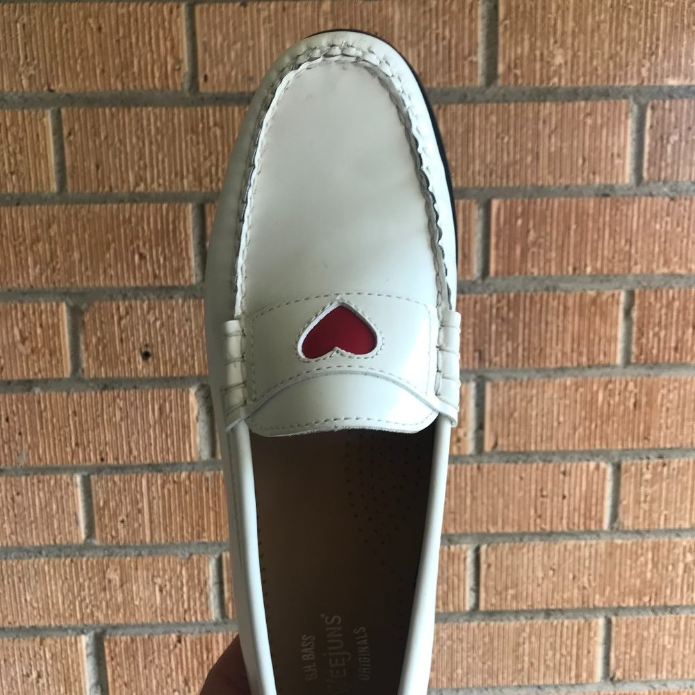 G. H. Bass Originals Womens Whitney Love Emoji Loafers